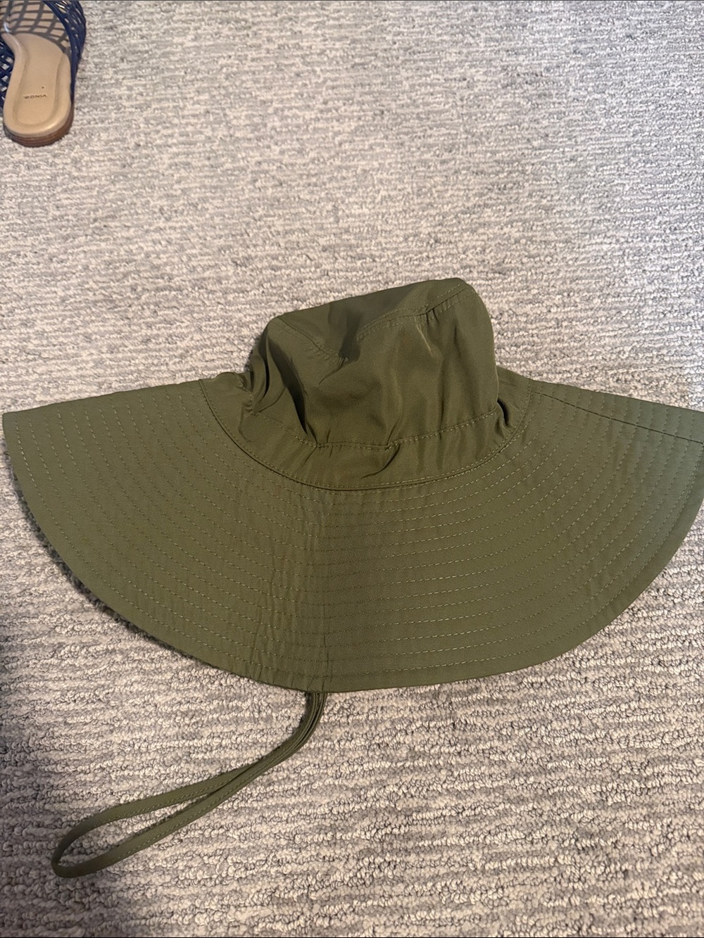 Celine Hat - Picture 4 of 4